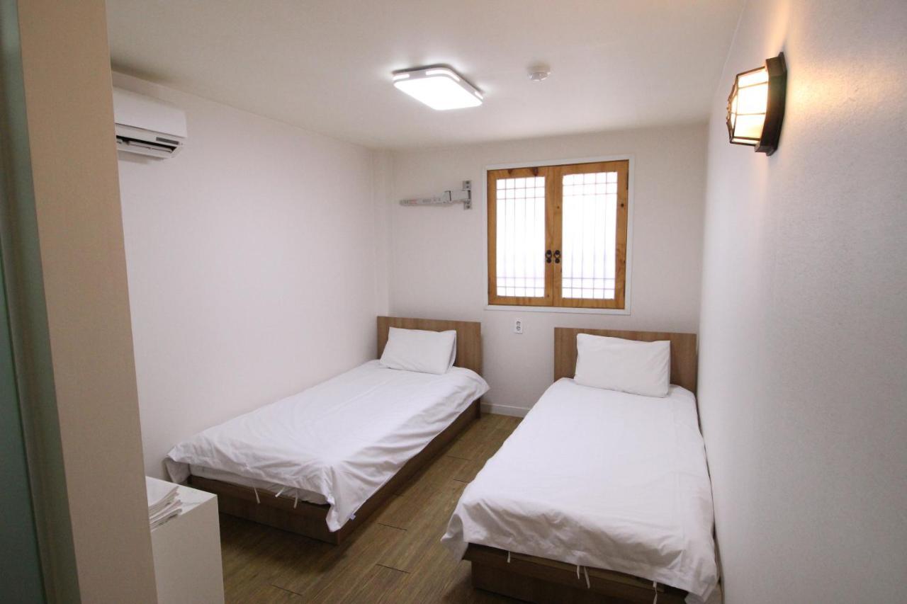 Hotel Golden Park Myeongdong Szöul Kültér fotó