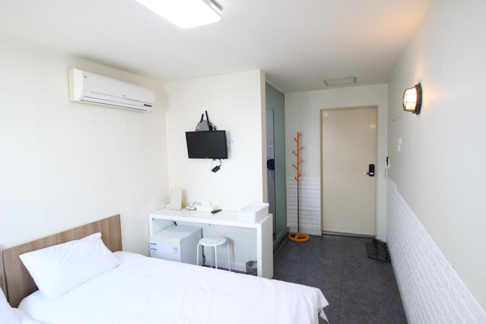 Hotel Golden Park Myeongdong Szöul Kültér fotó