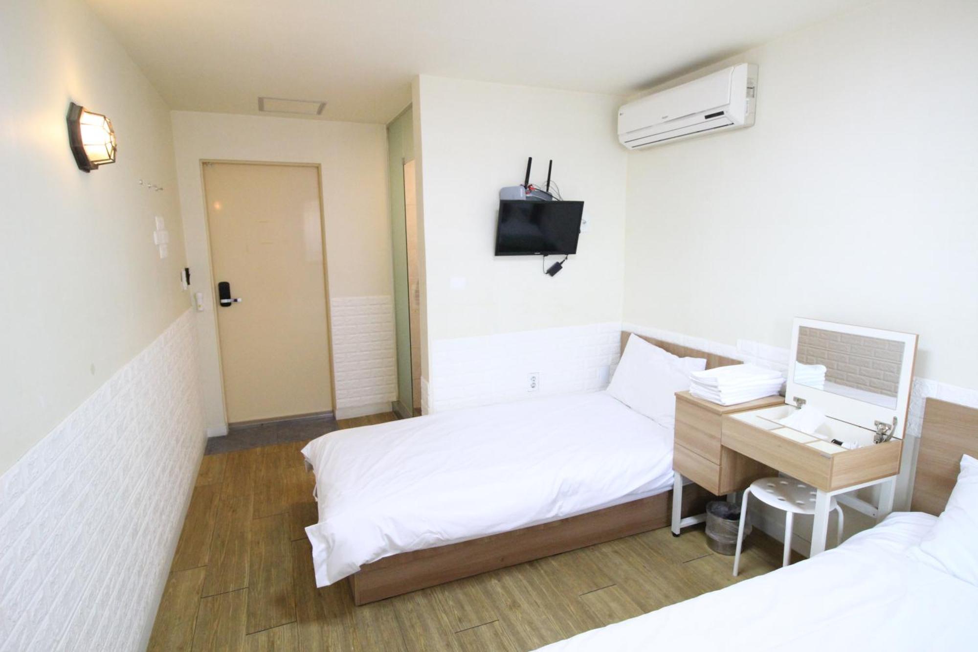 Hotel Golden Park Myeongdong Szöul Kültér fotó